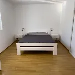 Διαμέρισμα In Tribunj With Sea View, Terrace, Air Conditioning, Wifi 68-2 Tribalj