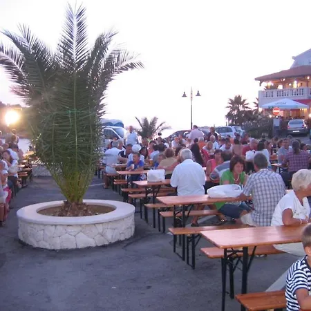 Apartment In Tribunj With Sea View, Terrace, Air Conditioning, Wifi 68-2 Tribunj (Sibenik-Knin)