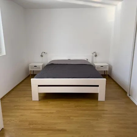 Apartment In Tribunj With Sea View, Terrace, Air Conditioning, Wifi 68-2 Tribunj (Sibenik-Knin)
