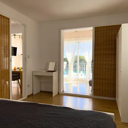 In Tribunj With Sea View, Terrace, Air Conditioning, Wifi 68-2