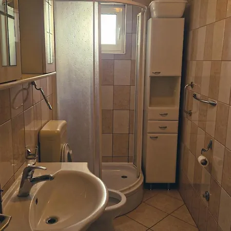 In Tribunj With Sea View, Terrace, Air Conditioning, Wifi 68-2 Apartament Tribalj