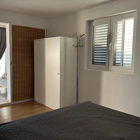 In Tribunj With Sea View, Terrace, Air Conditioning, Wifi 68-2 Apartment Tribalj