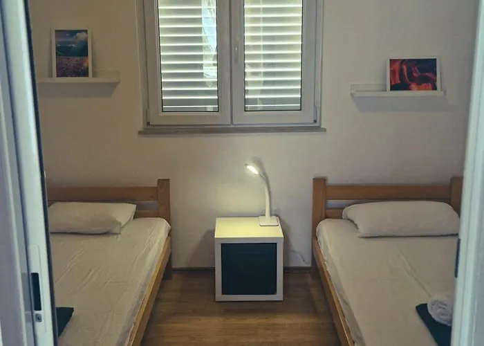 Apartment In Tribunj With Sea View, Terrace, Air Conditioning, Wifi 68-2 *